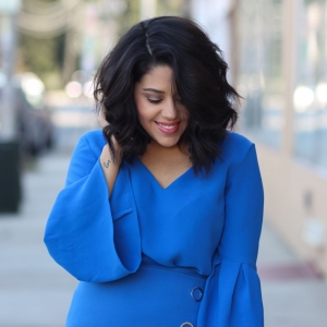 lifestyle blogger naty michele short curly hair
